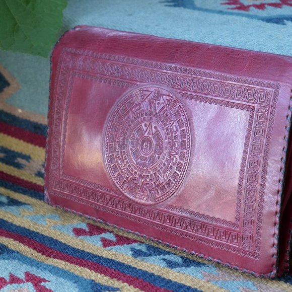 Floral Embossed Vintage Red Leather Clutch Purse - Picture 4 of 6